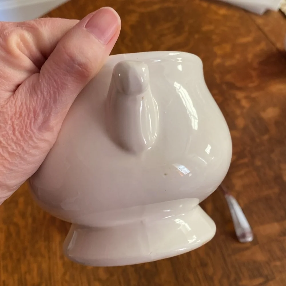 Vintage. Milk Glass gravy boat